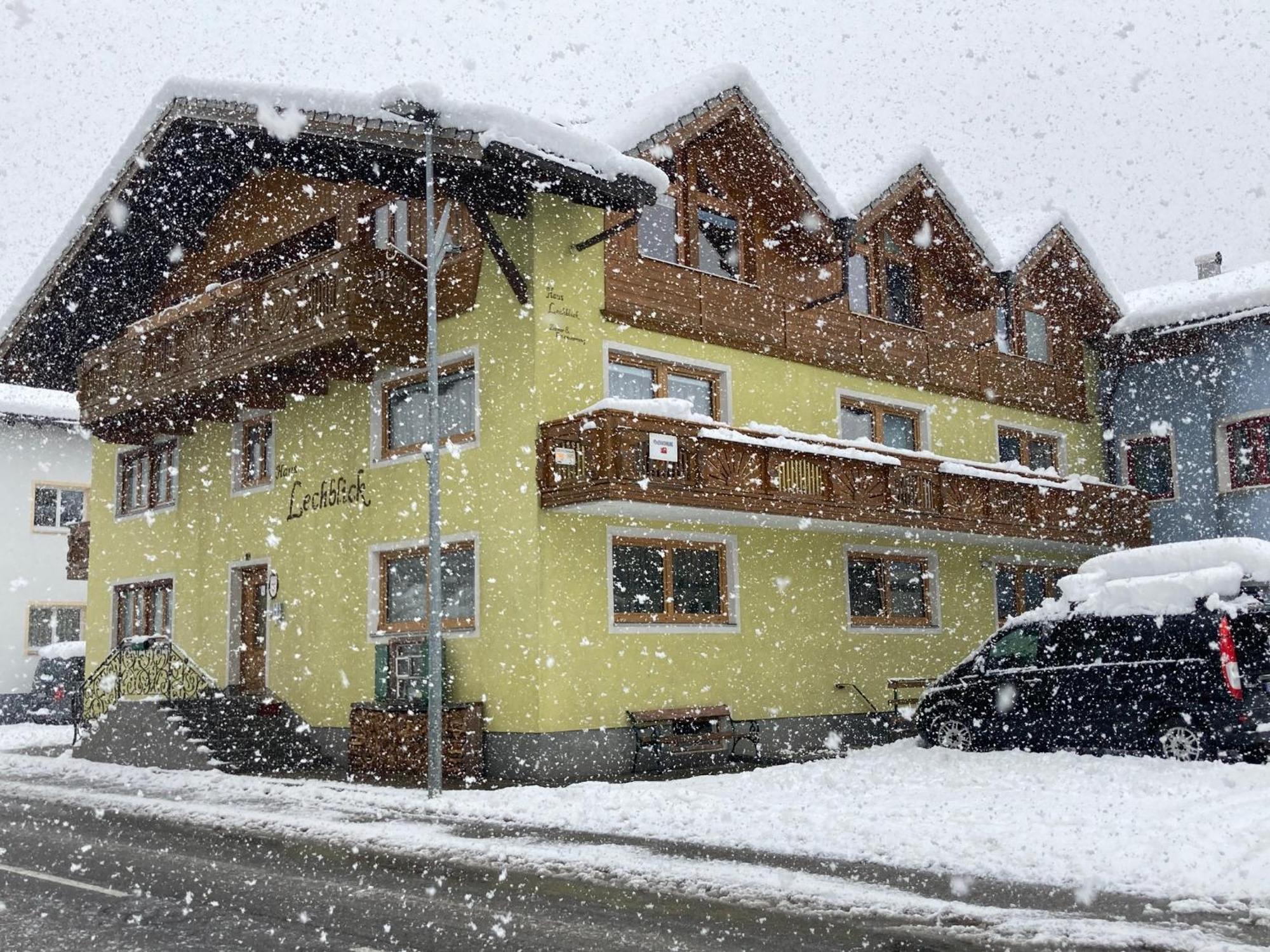 Haus Lechblick Homestay Steeg